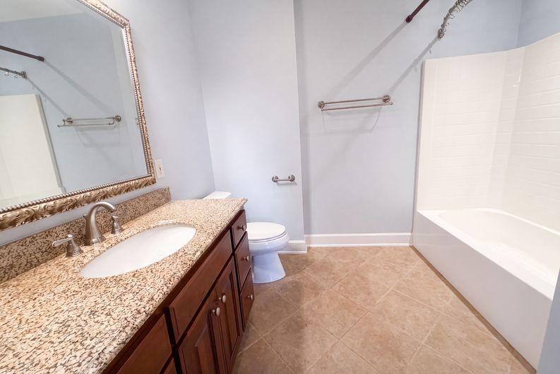 Photo 13 of 23 of 608 Estes Rd, Nashville, TN