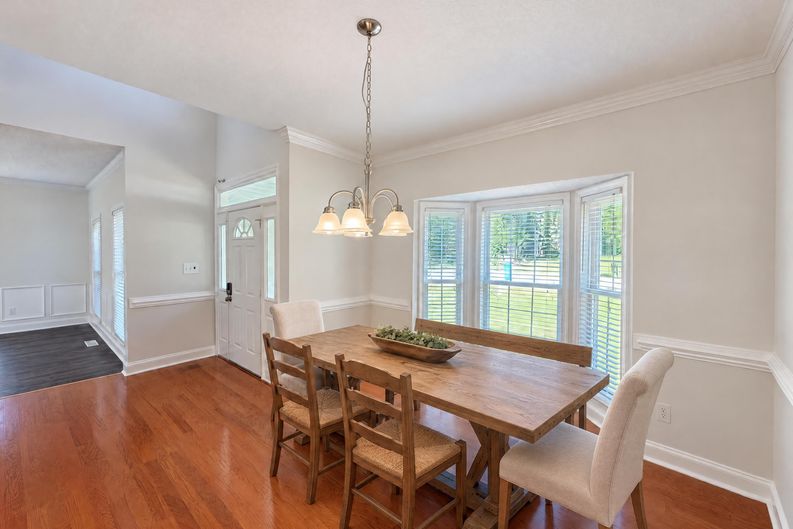Photo 7 of 25 of 6113 Remington Lake Dr, Raleigh, NC