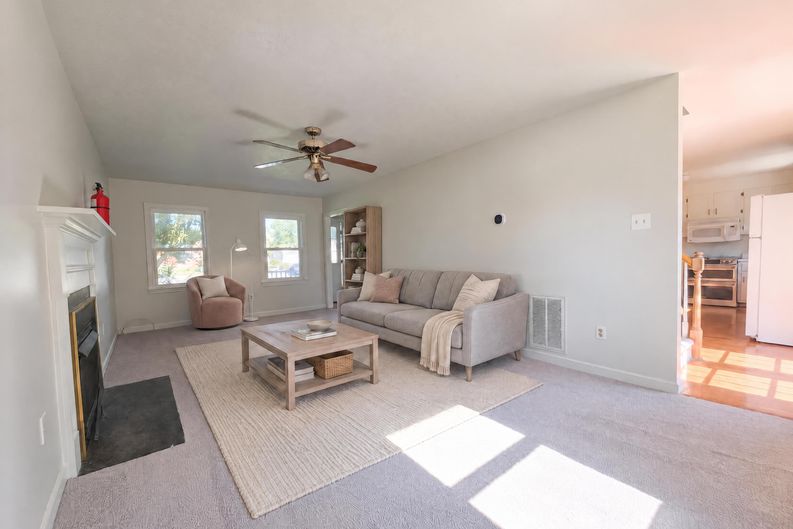 Photo 3 of 19 of 8921 Basswood Dr, Quinton, VA