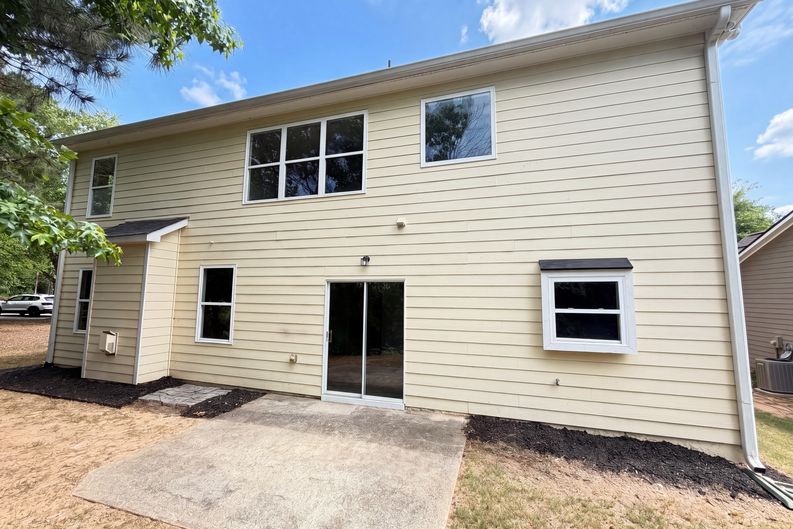 Photo 5 of 28 of 109 Puckett Ct, Canton, GA
