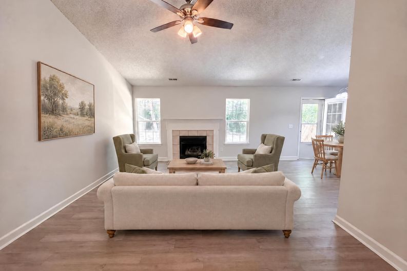 Photo 3 of 16 of 2223 Mancke Dr, Rock Hill, SC
