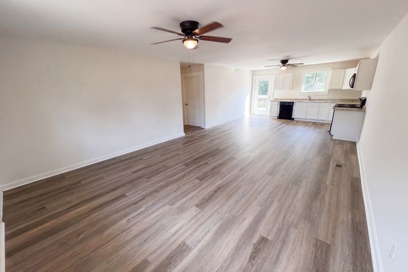 Photo 12 of 41 of 204 Jim Grizzle Rd, Royston, GA