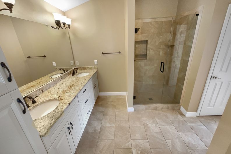 Photo 41 of 68 of 1370 Providence Dr, Lawrenceville, GA