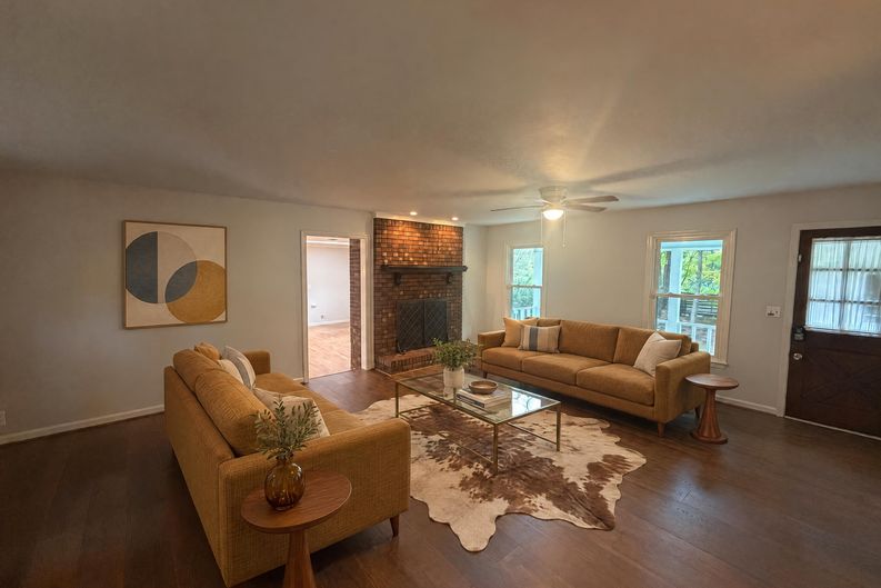 Photo 3 of 14 of 6908 Laurdane Rd, Raleigh, NC