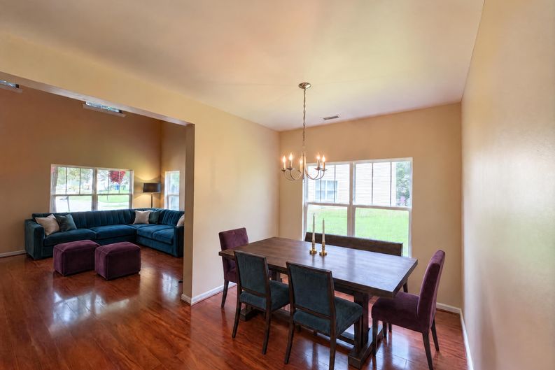 Photo 7 of 16 of 3712 Mayfair Mill Dr, Raleigh, NC