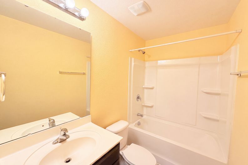 Photo 14 of 19 of 1578 Zeverly St, Winston Salem, NC