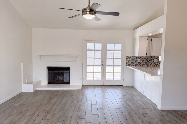 Photo 5 of 22 of 6915 W Cherry Hills Dr, Peoria, AZ