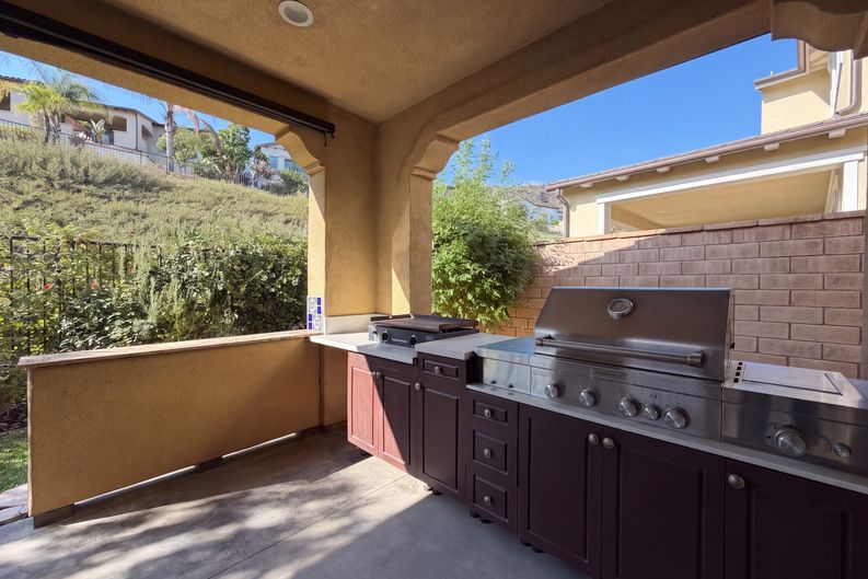 Photo 33 of 37 of 627 E Orange Blossom Way, Azusa, CA