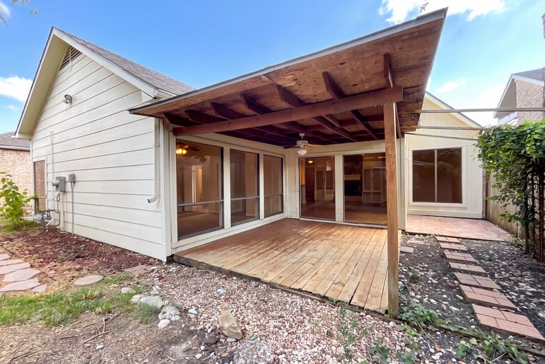 Photo 16 of 17 of 12910 Ashford Chase Dr, Houston, TX