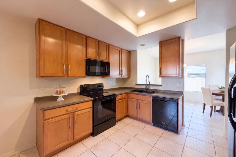 Photo 11 of 33 of 4202 N 21st St, Phoenix, AZ