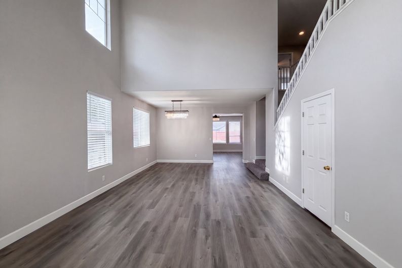 Photo 11 of 35 of 2571 Cantara Ct, Sacramento, CA