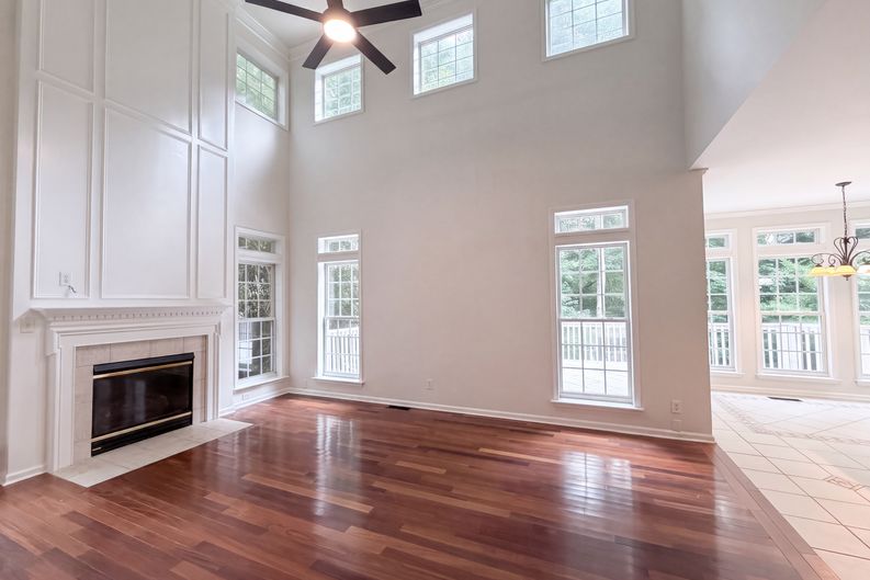 Photo 5 of 19 of 153 Montrose Dr, Mooresville, NC