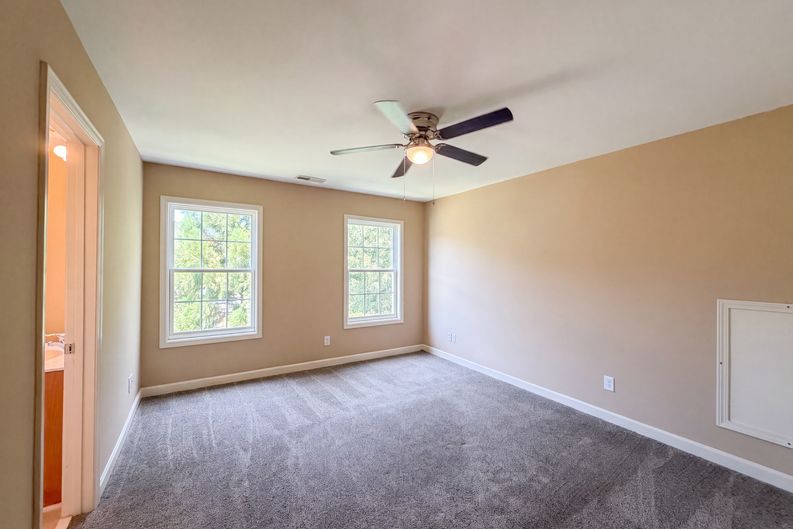 Photo 10 of 16 of 113 Vista Brooke Dr, Morrisville, NC