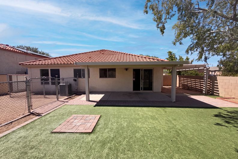 Photo 5 of 20 of 5596 W Cortaro Crossing Dr, Tucson, AZ
