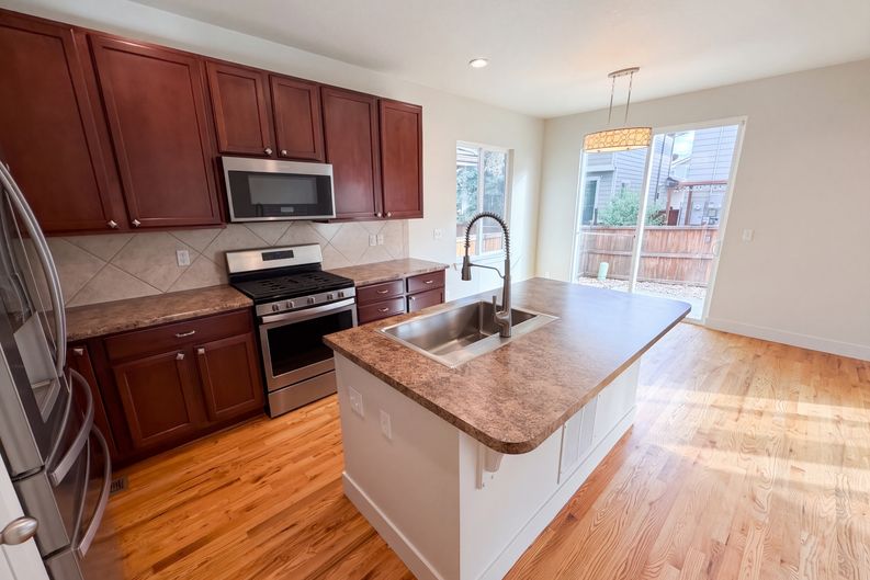 Photo 7 of 64 of 10469 Rutledge St, Parker, CO