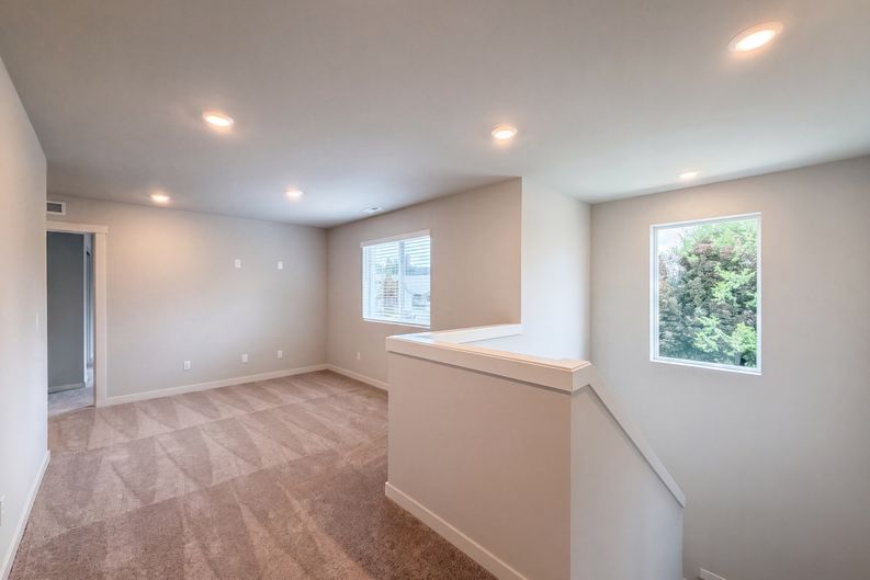 Photo 11 of 20 of 33412 SW Callahan Rd, Scappoose, OR