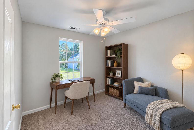 Photo 14 of 31 of 1041 Topaz Ln, Lithia Springs, GA