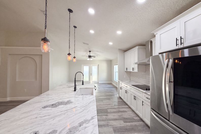Photo 7 of 25 of 106 Cabrillo Dr, Groveland, FL