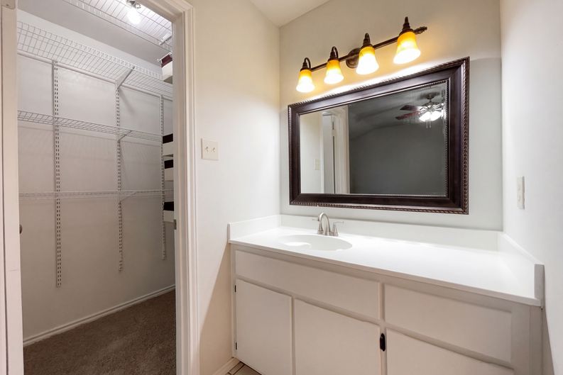 Photo 14 of 16 of 2175 Timberleaf Cir, Ingleside, TX