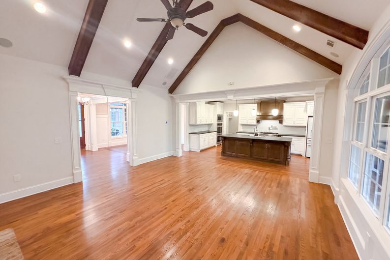 Photo 7 of 27 of 7510 Sunridge Ln, Douglasville, GA