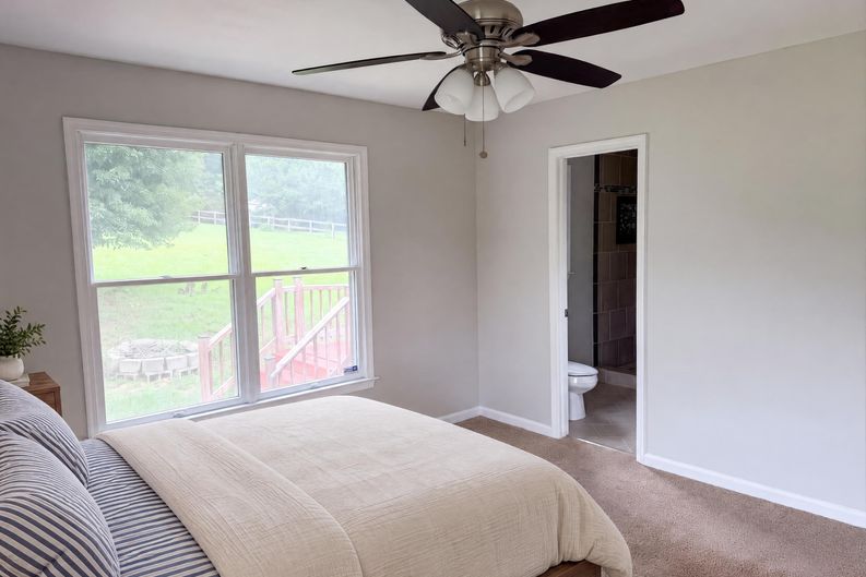 Photo 4 of 22 of 8749 Christopher Ln, Warrenton, VA
