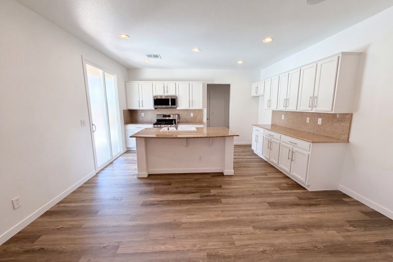 Photo 9 of 52 of 1812 John Bevy Ct, North Las Vegas, NV