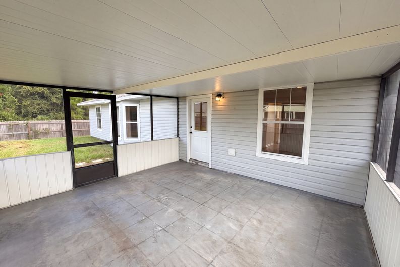 Photo 13 of 28 of 2998 Firwood Ave SE, Palm Bay, FL