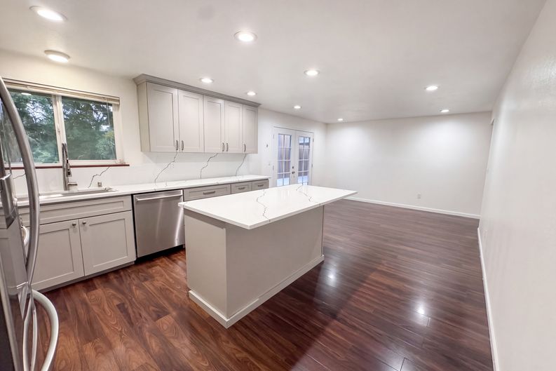 Photo 13 of 21 of 7022 160th Street Ct E, Puyallup, WA