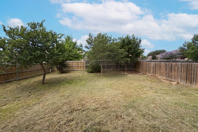 Photo 17 of 19 of 612 Sugar Brook Dr, Temple, TX