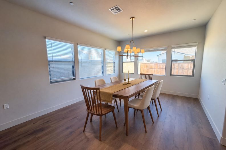 Photo 6 of 26 of 2287 N Marion Ave, Clovis, CA