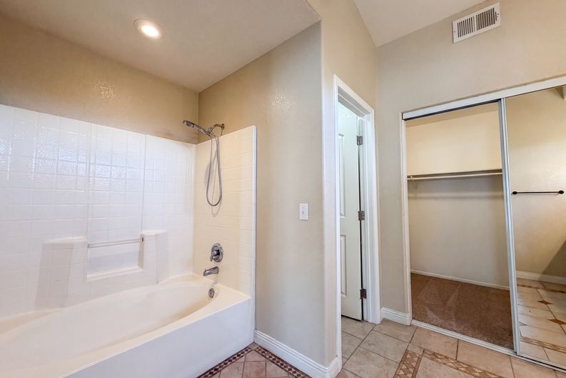 Photo 20 of 28 of 5545 W Avenue L6, Lancaster, CA