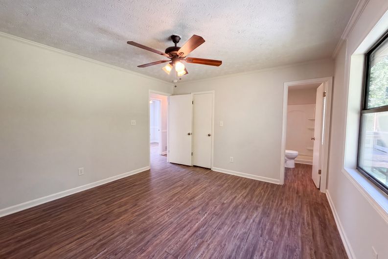 Photo 4 of 28 of 324 Adelene Way, Dallas, GA