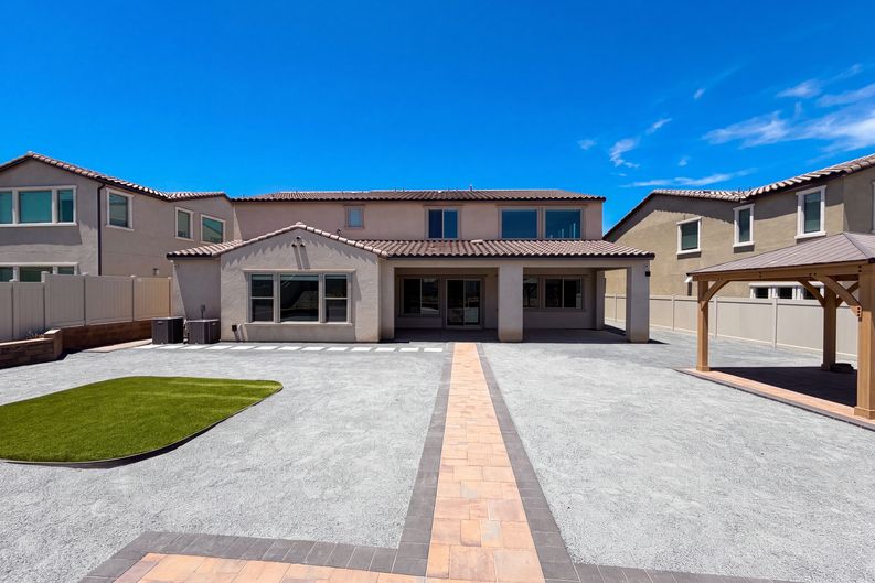 Photo 5 of 43 of 17698 Col Ranch Dr, Riverside, CA