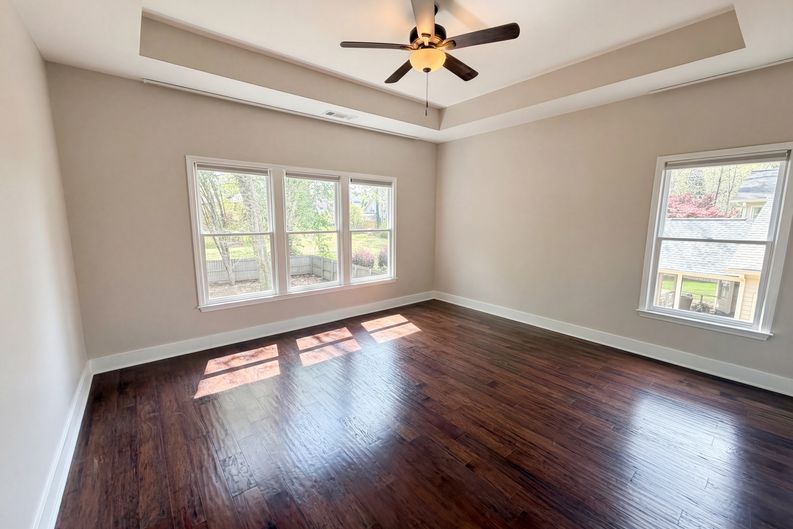Photo 29 of 44 of 4000 Amberley Ln, Marietta, GA