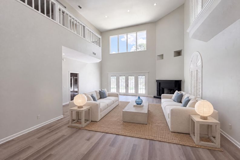 Photo 3 of 25 of 24 Bay Pointe Dr, Ormond Beach, FL