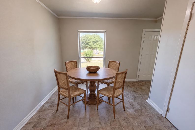 Photo 7 of 16 of 4268 Texas College Dr, Dallas, TX