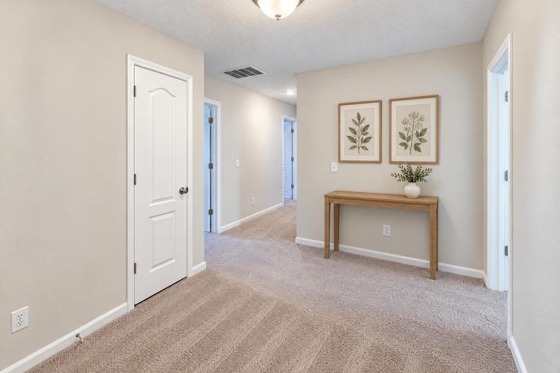 Photo 9 of 21 of 3306 Ellingford Rd, Charlotte, NC