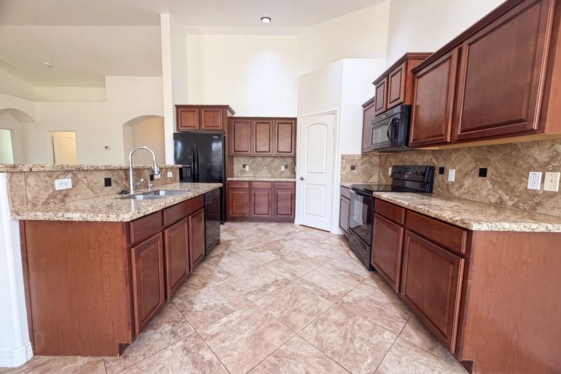 Photo 3 of 17 of 11309 E Sable Ave, Mesa, AZ