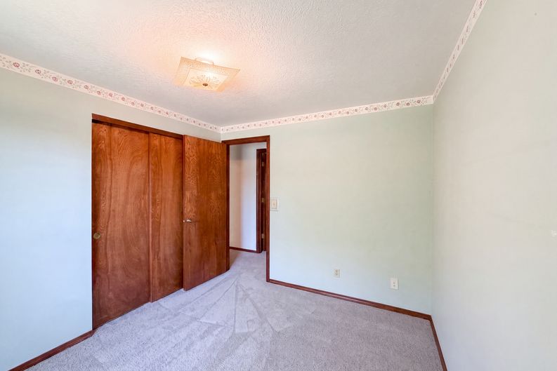 Photo 4 of 23 of 12685 SW Percheron Ln, Beaverton, OR