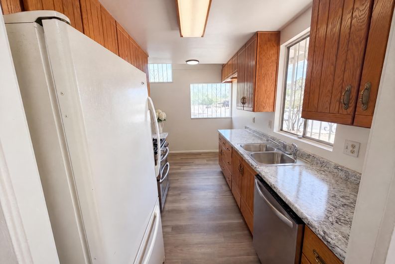 Photo 6 of 21 of 2901 N Cloverland Ave, Tucson, AZ