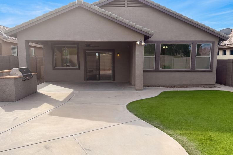 Photo 5 of 40 of 2464 W Warren Dr, Anthem, AZ