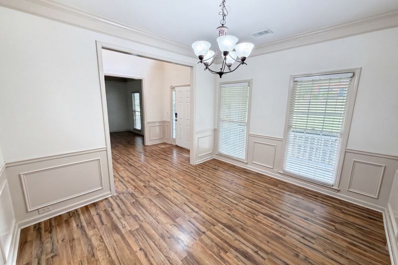 Photo 11 of 36 of 2945 Highland Pass, Alpharetta, GA