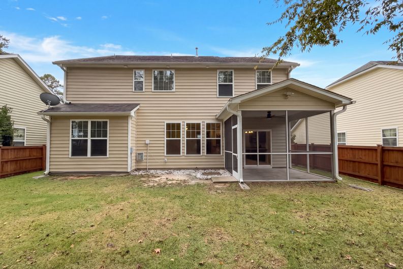 Photo 5 of 24 of 301 Freeland Way, Moncks Corner, SC