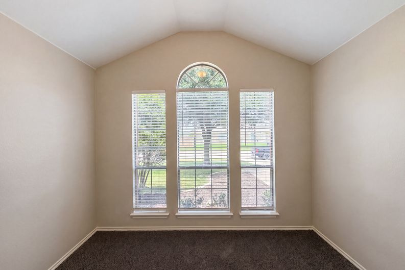 Photo 8 of 20 of 1205 Kachina Ln, Haslet, TX