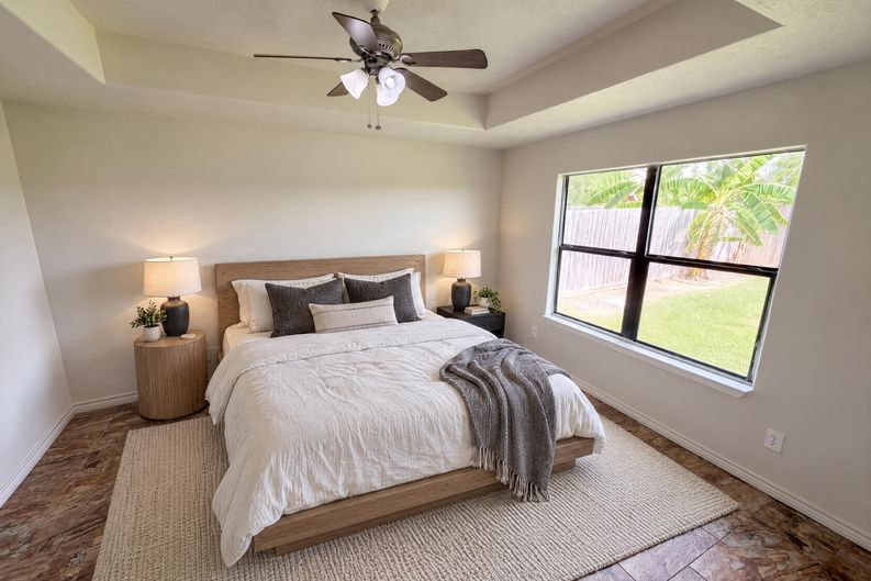 Photo 4 of 21 of 9002 Barracuda Dr, Texas City, TX