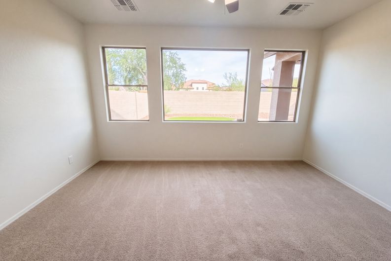 Photo 14 of 40 of 2464 W Warren Dr, Anthem, AZ