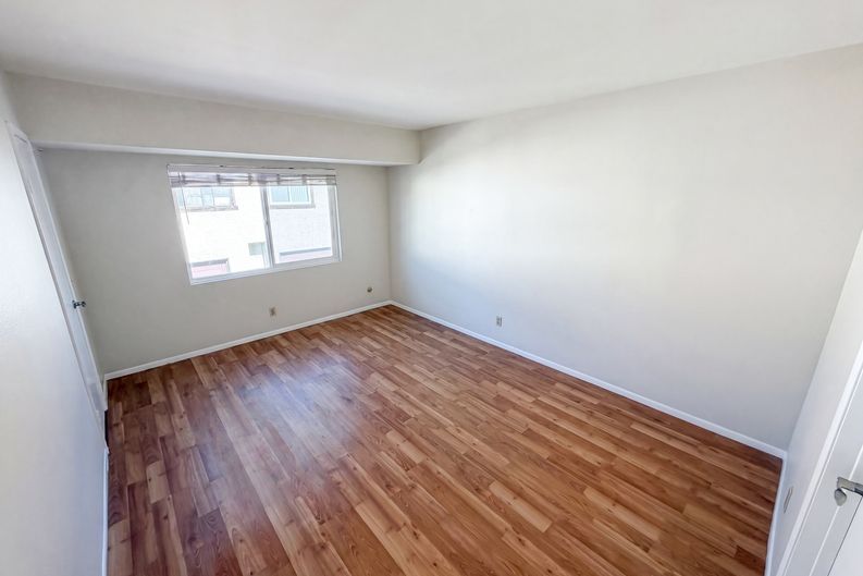 Photo 16 of 30 of 22432 S Vermont Ave, Torrance, CA
