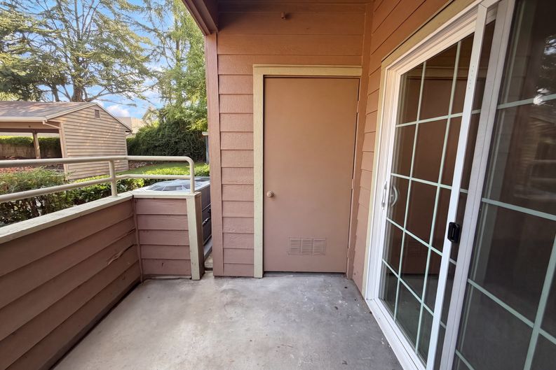 Photo 5 of 22 of 11150 Trinity River Dr, Rancho Cordova, CA