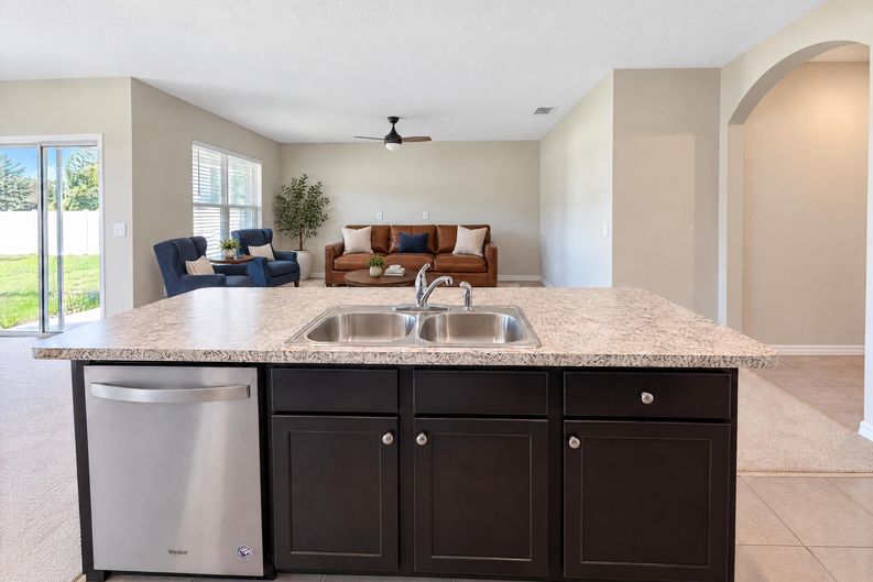 Photo 7 of 26 of 4273 NE 29th Pl, Ocala, FL