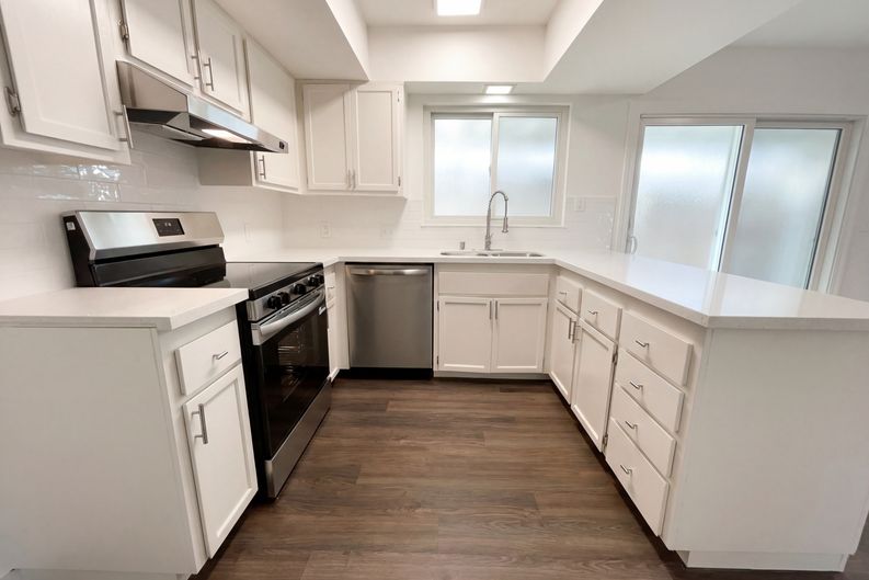 Photo 11 of 25 of 6478 Creston Ave, Las Vegas, NV